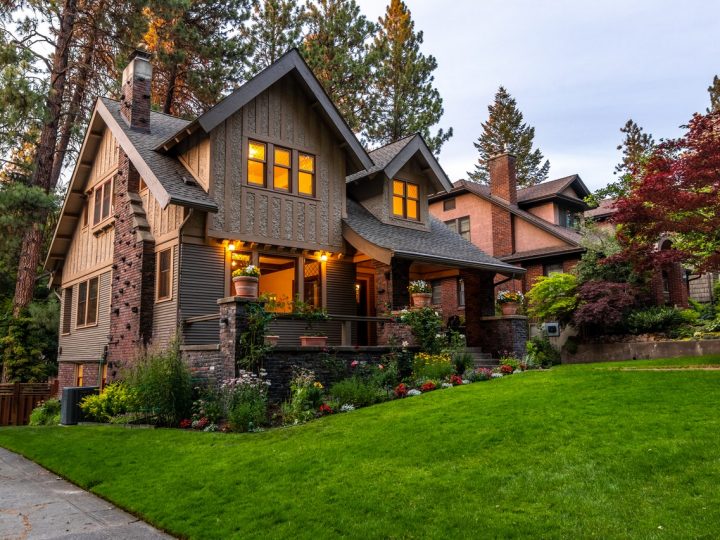 Landscaping tips for maximizing the curb appeal of your Flagstaff home